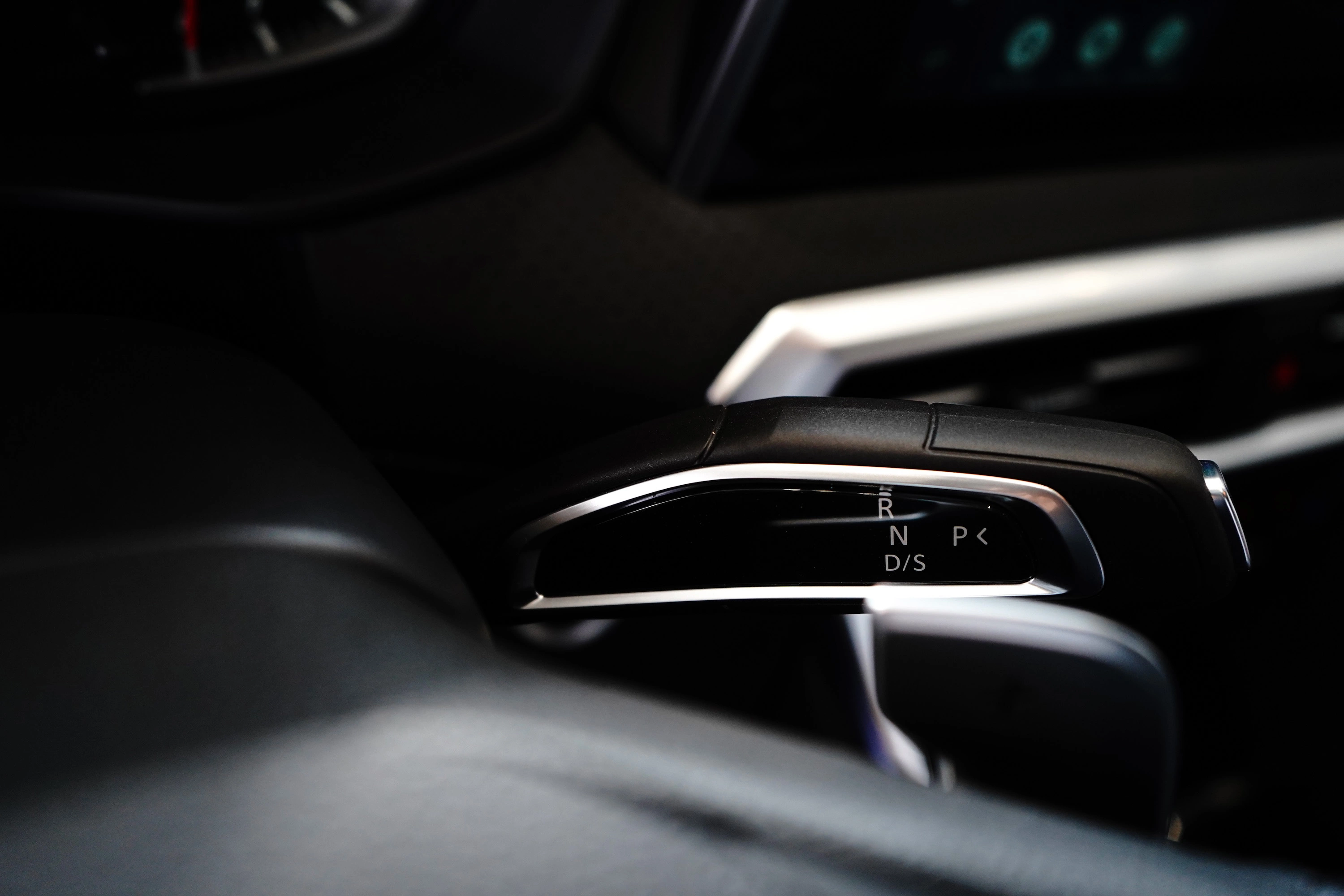 MG G50 trang bị động cơ tăng &aacute;p 1.5 với c&ocirc;ng suất 169 m&atilde; lực, m&ocirc;-men xoắn 258 Nm. Hộp số s&agrave;n 6 cấp hoặc tự động 7 cấp ly hợp ướt t&ugrave;y theo phi&ecirc;n bản.